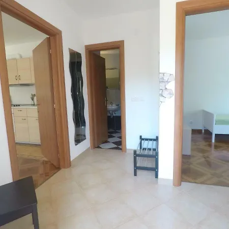 公寓 Pegla 内里吉恩